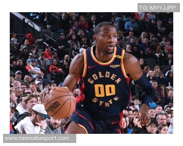 米切尔半场表现低迷8投仅2中三分球全失仅得11分并出现3次失误 米切尔半场表现低迷8投仅2中三分球全失仅得11分并出现3次失误