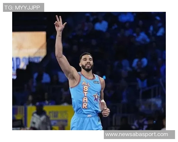 黄蜂新秀克尼佩尔入选周最佳提名展现无限潜力引发关注 黄蜂新秀克尼佩尔入选周最佳提名展现无限潜力引发关注