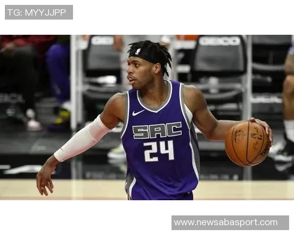 小乔丹传授防守秘诀奎因全力以赴争抢每个篮板的决心