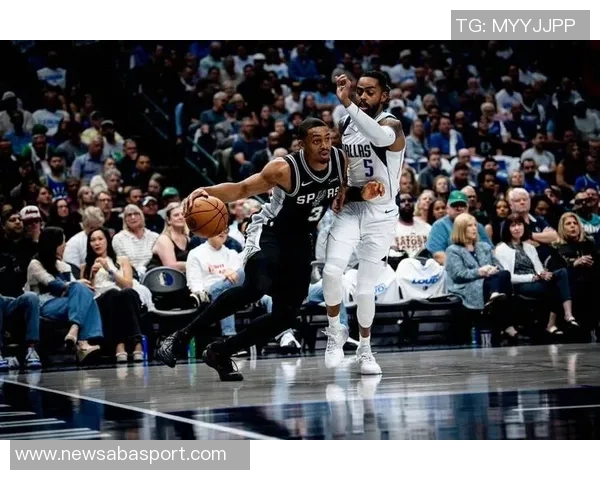 帕克期待文班亚马成为NBA顶尖球员带领马刺赢得多个总冠军 帕克期待文班亚马成为NBA顶尖球员带领马刺赢得多个总冠军