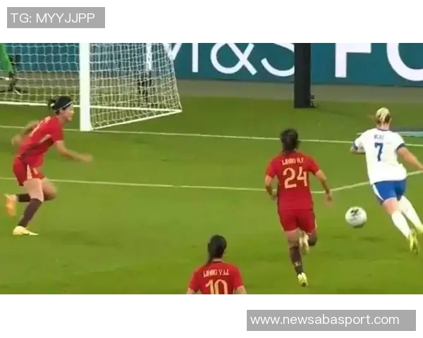 中国女足在温布利球场遭遇惨败英格兰队以8比0横扫对手